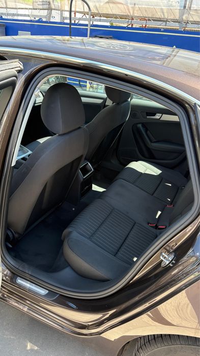 AUDI A4 2011 — imagine 2