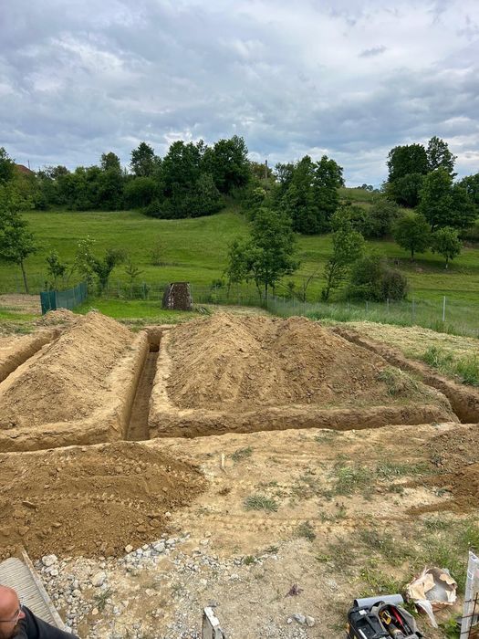 Execut lucrari, constructii, case la rosu, garduri, etc