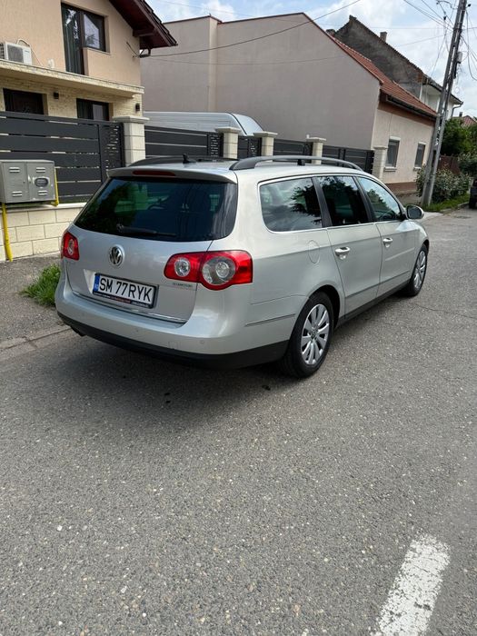 Vând Volkswagen Passat
