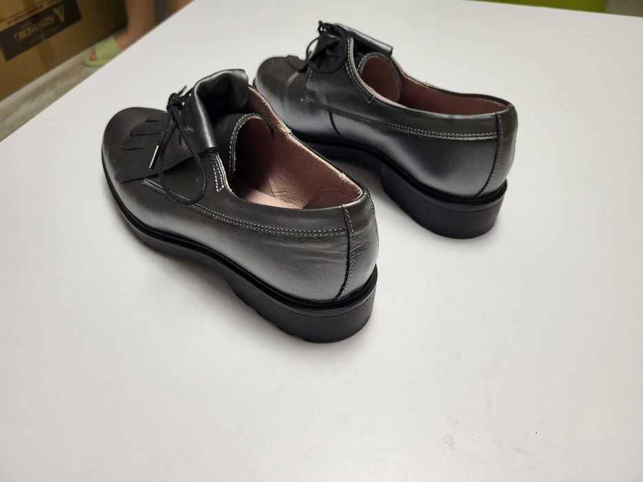 Pantofi de Damă din Piele Naturală – Eleganți, Versatili, ca noi!