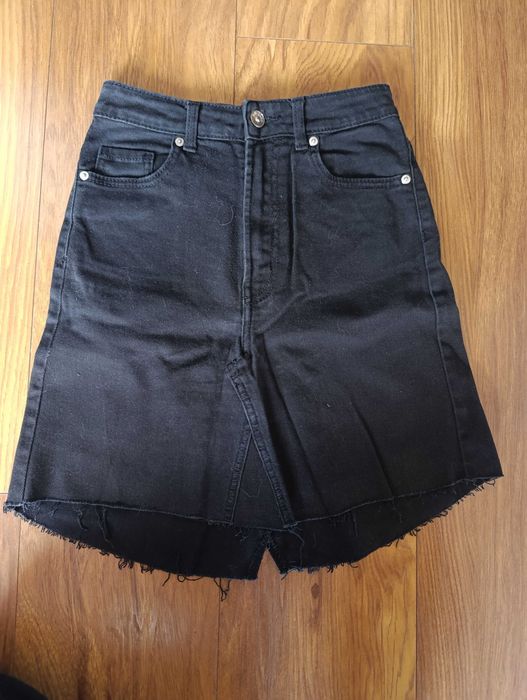 Детска черна пола. Размер 34