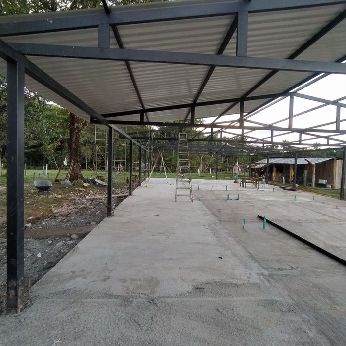 Изработка и монтаж на метални конструкции