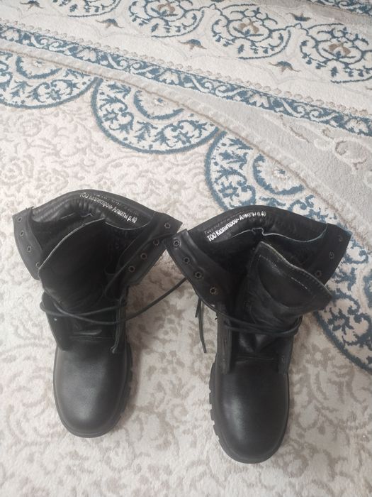 Продам зимние берцы