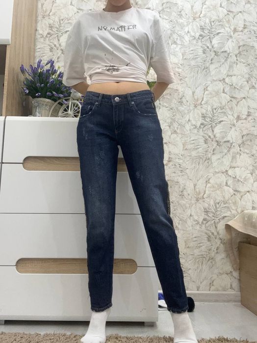 Брендовые джинсы от Alexander McQueen