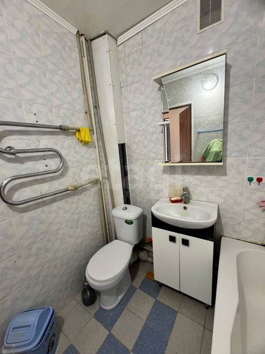 Продам 1 ком квартиру в 8мкр