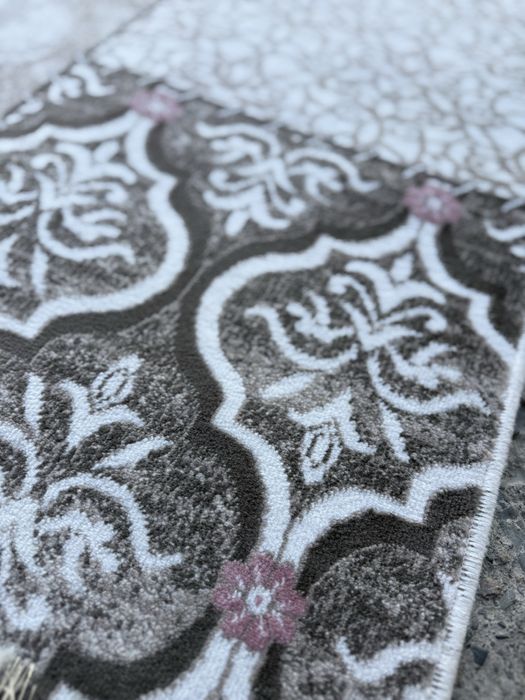 Ковер в отличном состояний