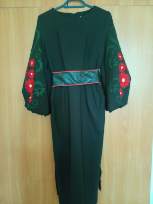 Продам платье вечернее