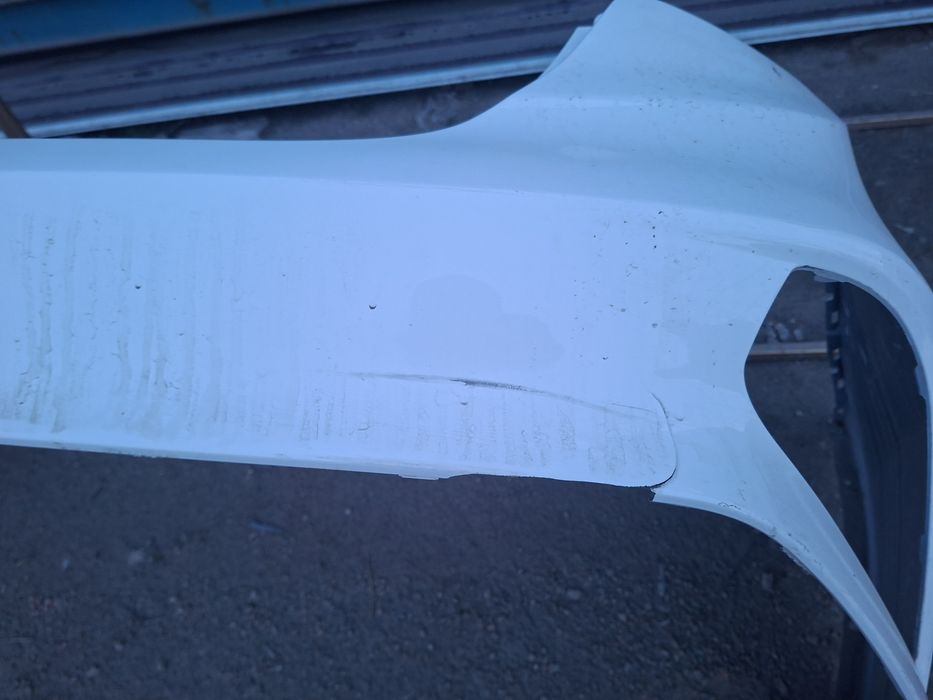 Заднии бампер на KIA CERATO