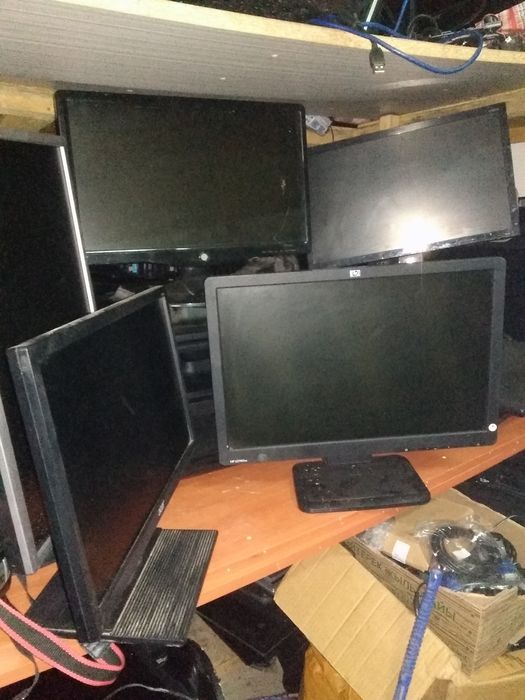 Продам мониторы 19тые диоганальи