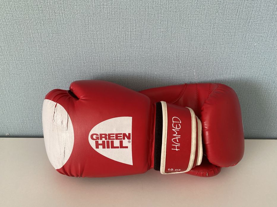 продам боксерский перчатки