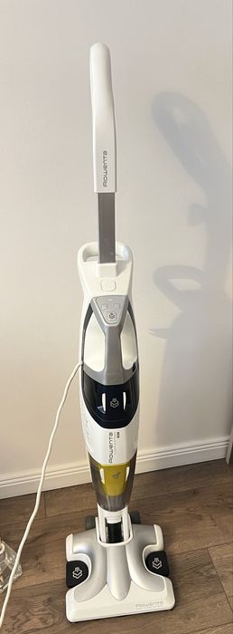 Rowenta Clean & Steam – Aspirator și mop cu abur 2 în 1