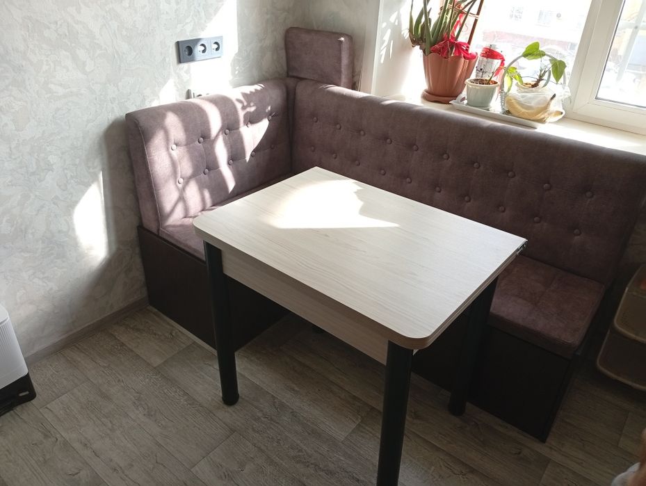 Продам обеденную зону