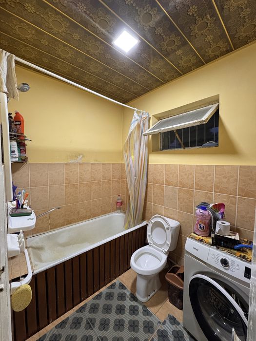 Uy Sotiladi 2xonalik