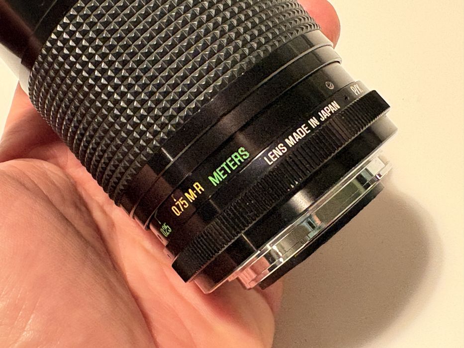 Obiectiv Vivitar Series 1 macro 28-90mm cu f2.8-3,5