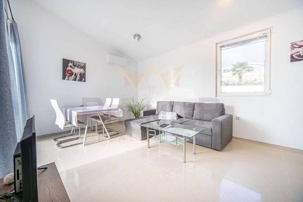 Къща в Добрич, област-с.Кранево площ 53 цена 73000