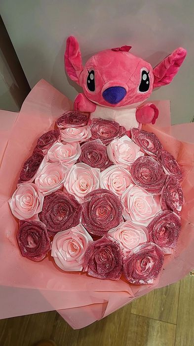 Букет Стич и вечни рози