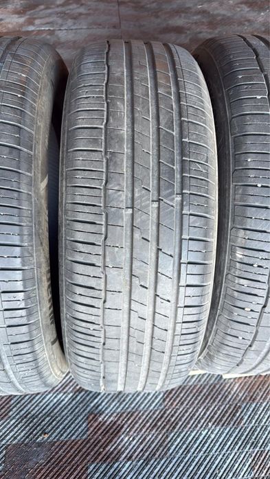Продам комплект летнию резину Hankook
