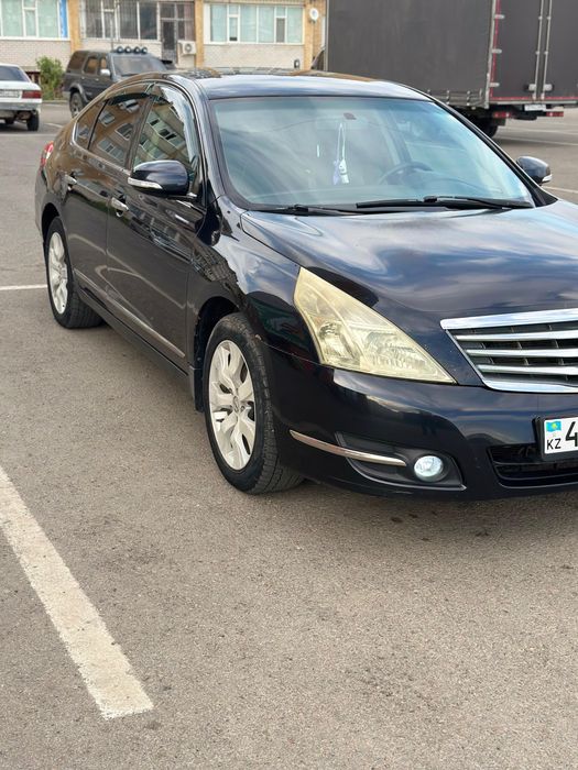 Nissan teana 2010 год