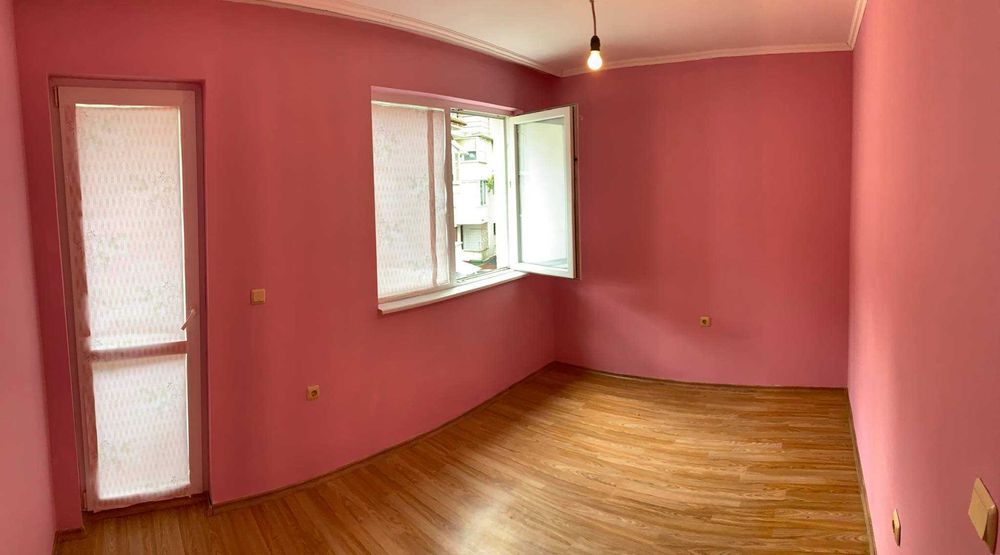 Дава се под наем Двустаен апартамент в Бургас, Център - 55 кв.м за 204 € - Снимка #5