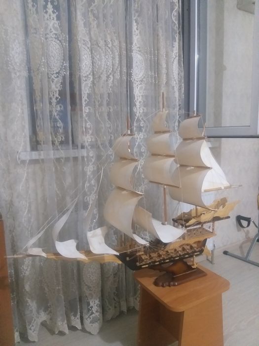 ПРОДАМ макет Корабля.