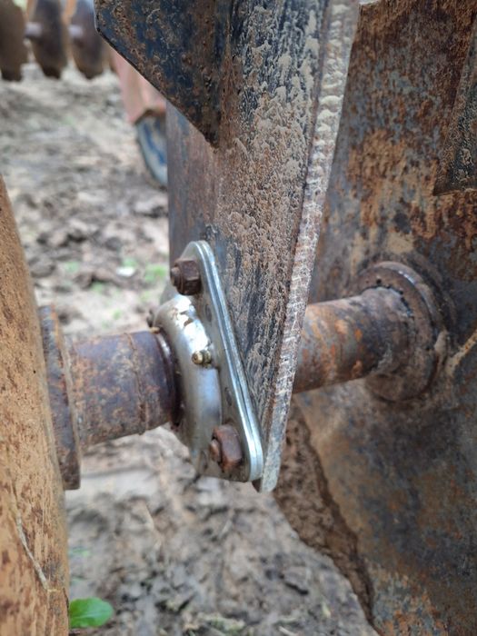 Disc in V, remorca 9 tone, vidanja 3000 litri