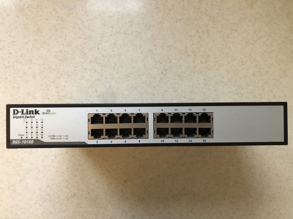 Коммутатор D-Link DGS-1016D