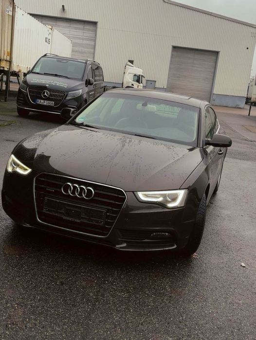Dezmembrez audi a5 facelift s-line 2.0d