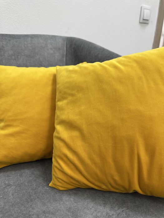 Диван и две подушки в подарок