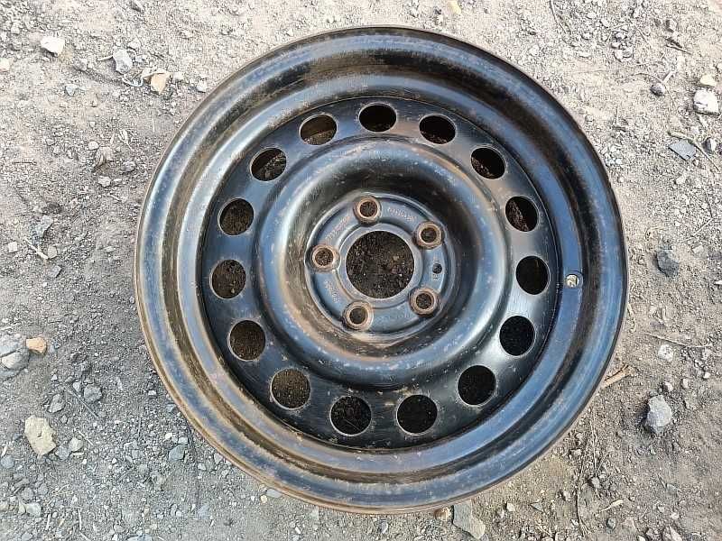 Продам один оригинальный металлический диск на автомашину Volvo