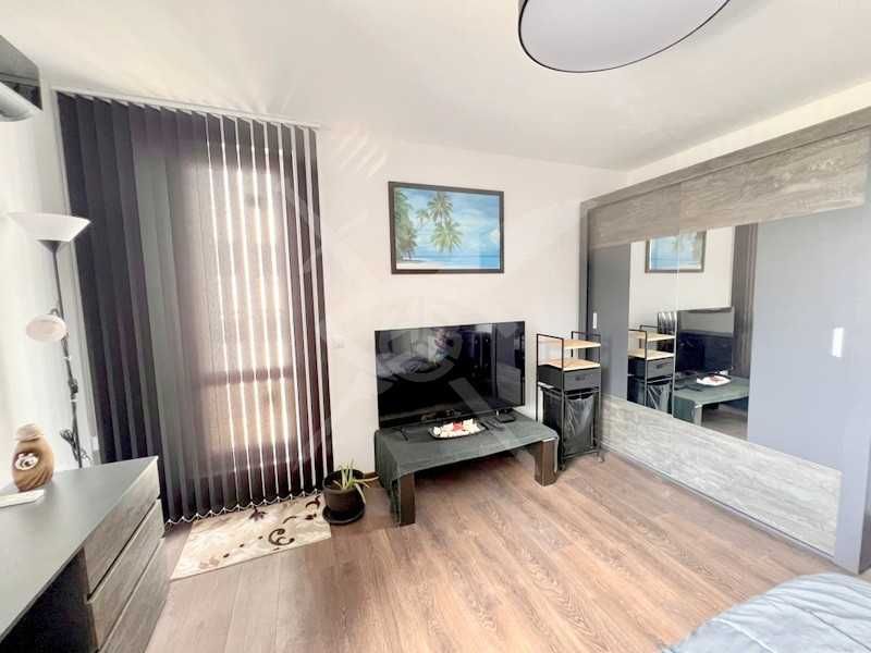 Продава се Двустаен апартамент в Бургас, Изгрев - 90 кв.м за 1556 €/кв.м - Снимка #10