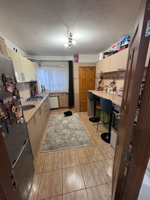 Aparatament 3 camere decomandat