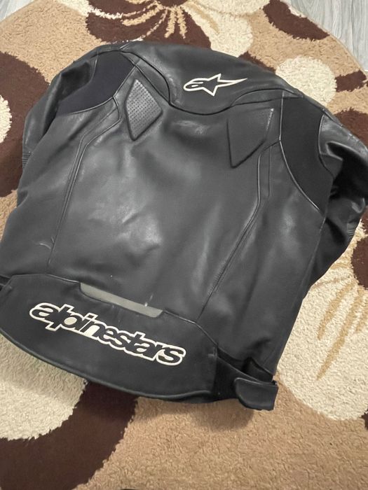 Echipament alpinestars complet și cască agv