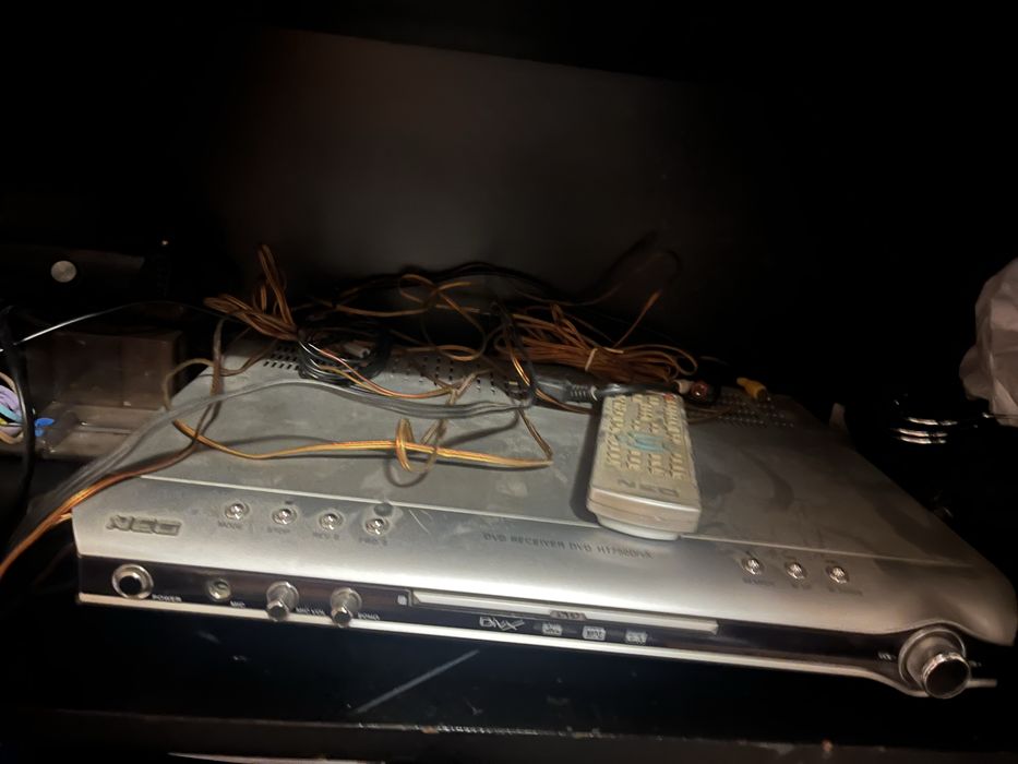 DVD player NEO и Тон колони