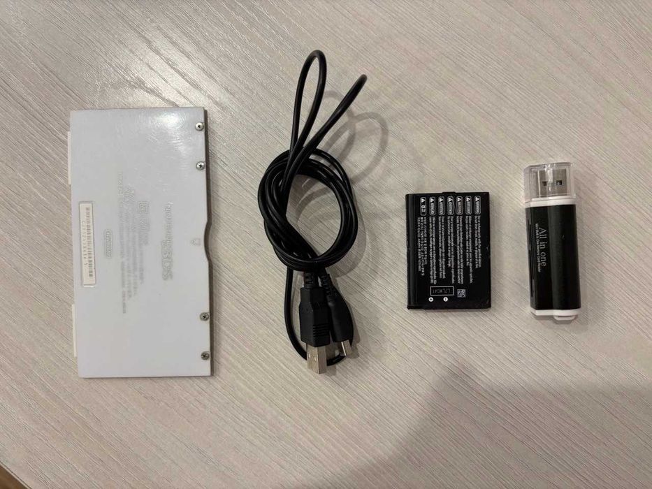 Old Nintendo 3ds Белая