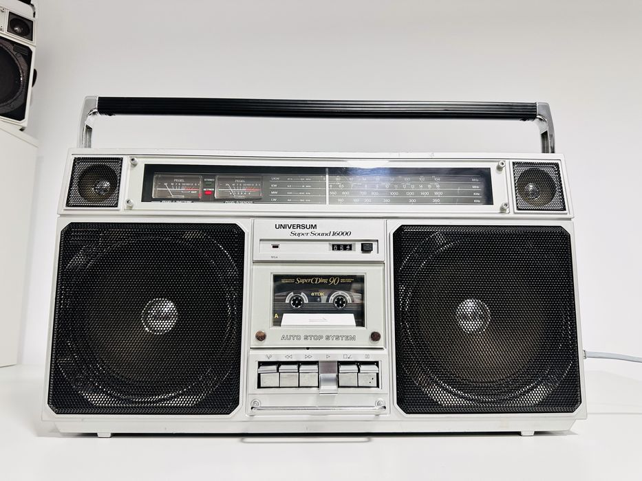 BOOMBOX/radiocasetofon UNIVERSUM Super Sound 16000 CTR 2605 – 4-Band Stereo, German 1983, FM Stereo,Casetofon Stereo, 4 Difuzoare,VU-Metre-