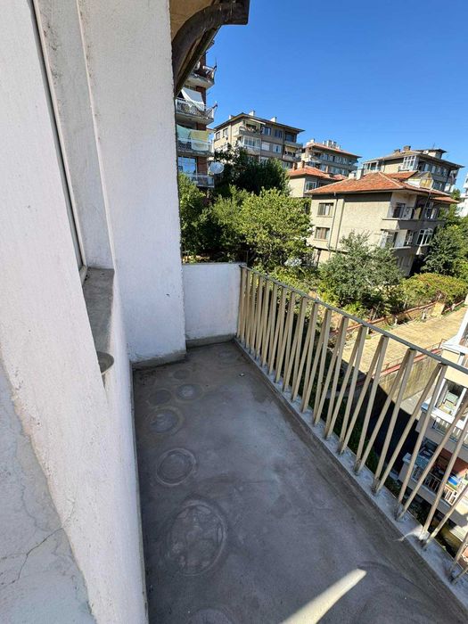 Продава се Тристаен апартамент в Велико Търново, Център - 135 кв.м за 1000 €/кв.м - Снимка #14