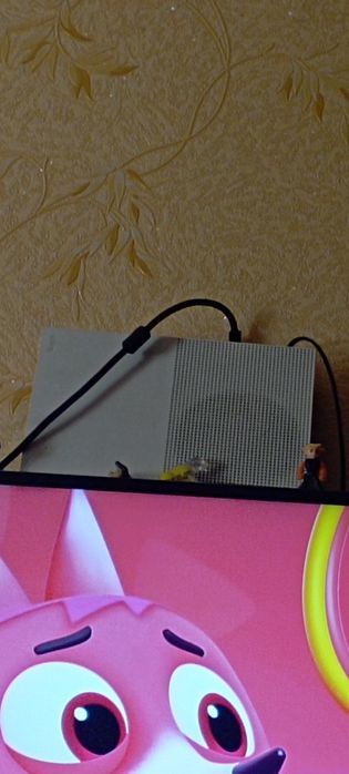 X box one S в хорошем состоянии