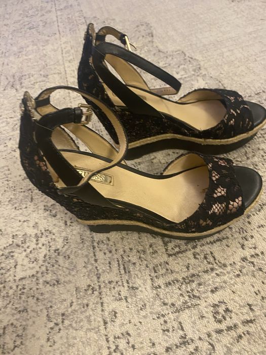 Платформи на Guess