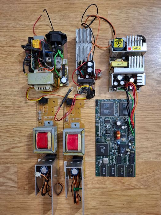 Surse de alimentare in comutatie 220V diferite modele si tensiuni