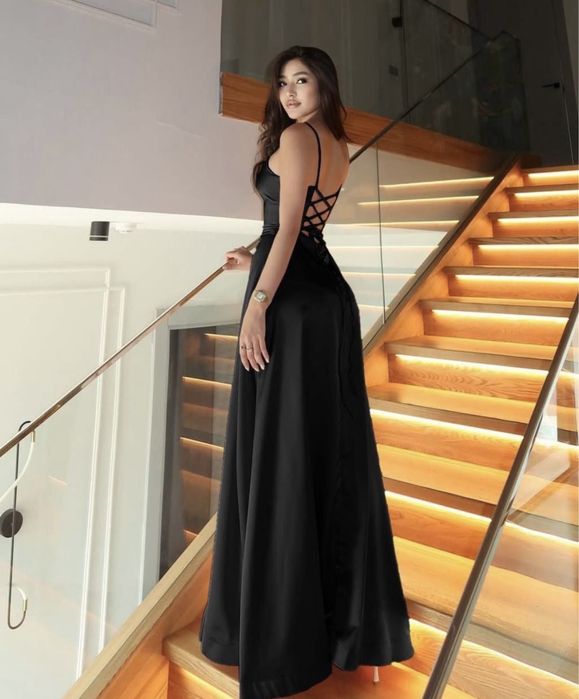 Платье черное длинное в обтяг, Размер М