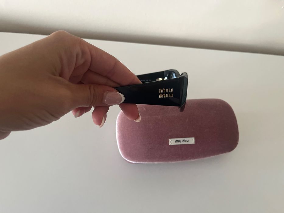 Слънчеви очила MIU MIU