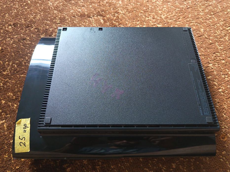 Playstation 3 25 ta oyini bor