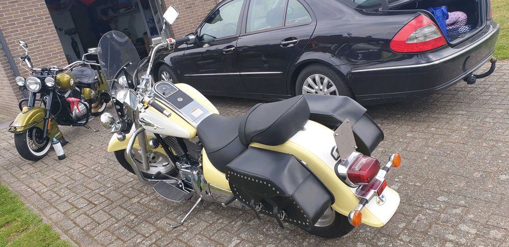 Suzuki Intruder VL 1500 LC Legendary Classic