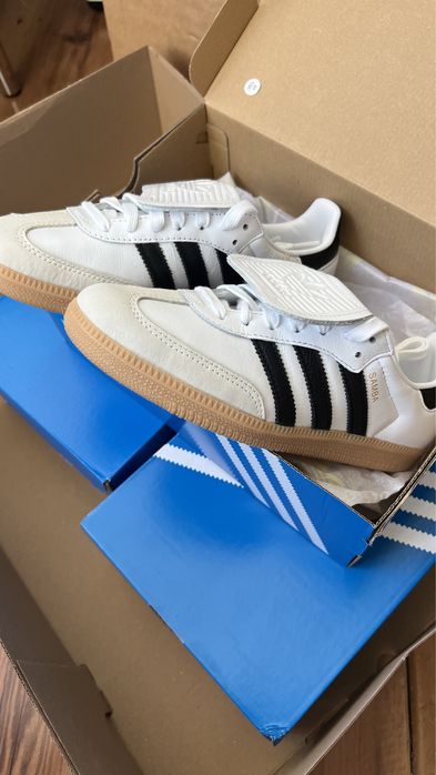 Оригинални Adidas Samba с кутия и етикети