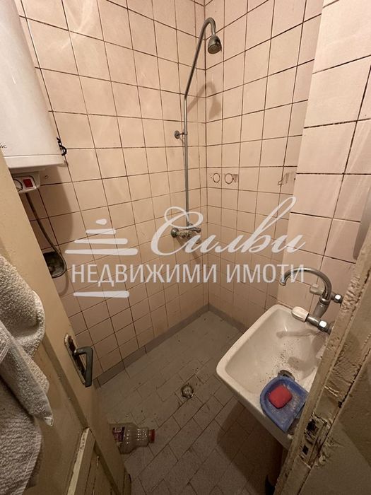 Продава се Тристаен апартамент в Шумен, Център - 75 кв.м за 1224 €/кв.м - Снимка #7