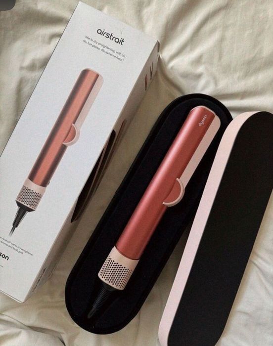 В продаже новая модель Dyson Airstrait Утюжок Фен версия с кейсом