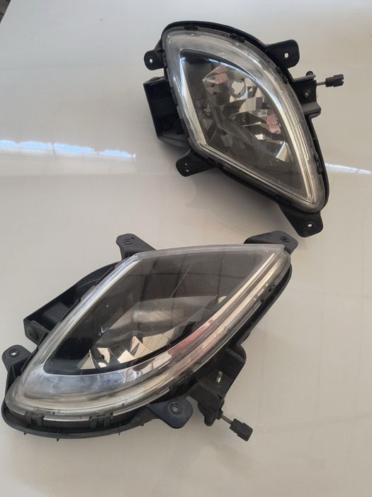 Hyundai ix20.  Халогени