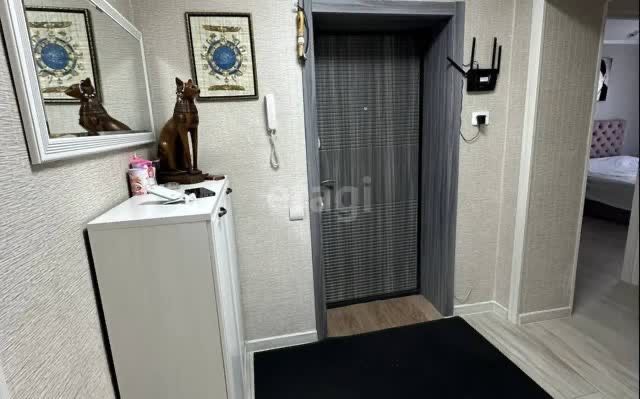 Продам 4 комнатную квартиру