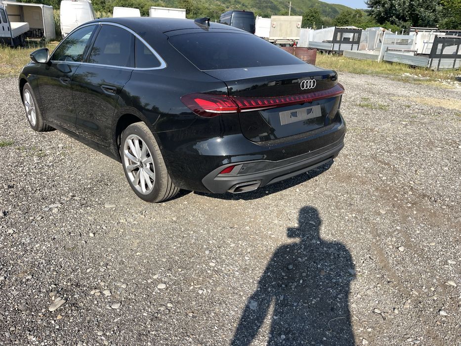 Audi A5 40TFSI  2025 AVARIAT