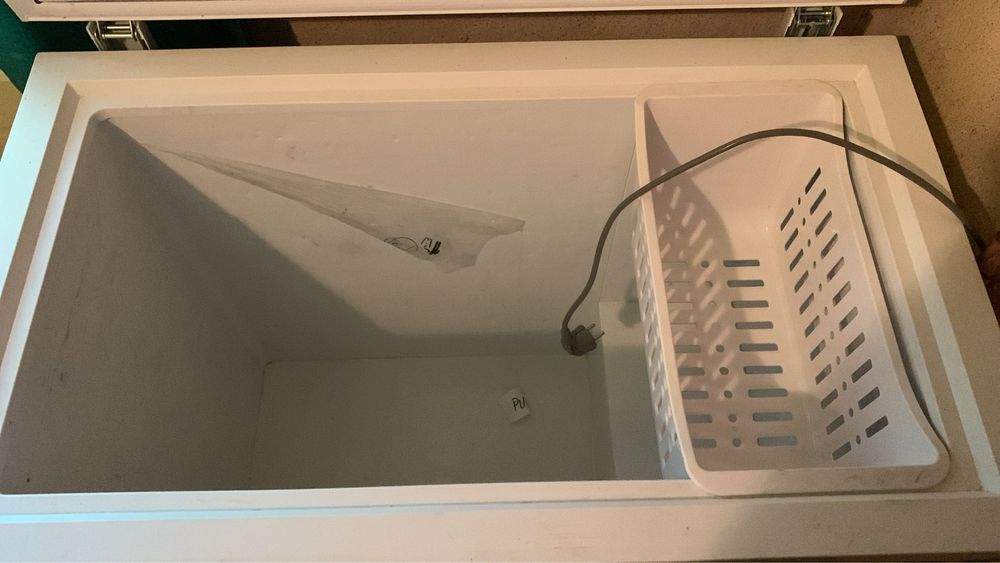 Lada frigorifica Heinner